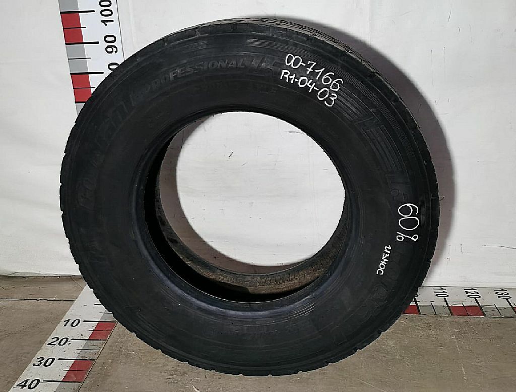 Шина задняя 315/70 б/у
