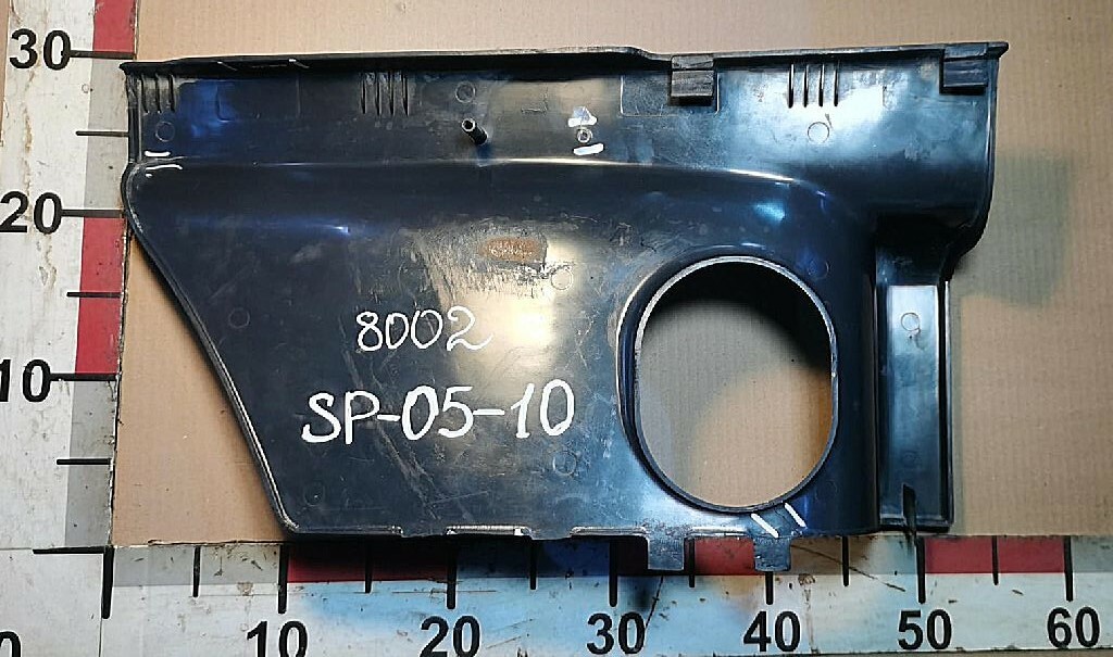 Накладка левого корпуса ступеней б/у