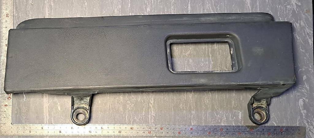 Накладка левого корпуса ступеней б/у