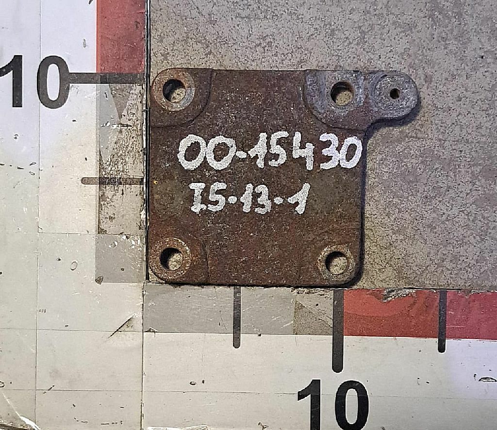 Крышка распредвала Cursor 10 б/у