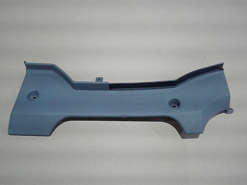 Заглушка правого бампера (аналог)