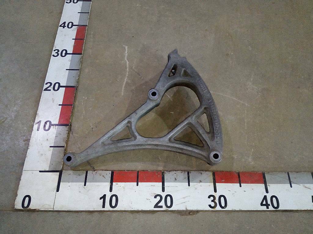 Кронштейн кулисы б/у