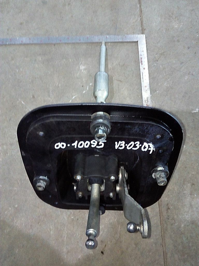 Кулиса коробки передач б/у