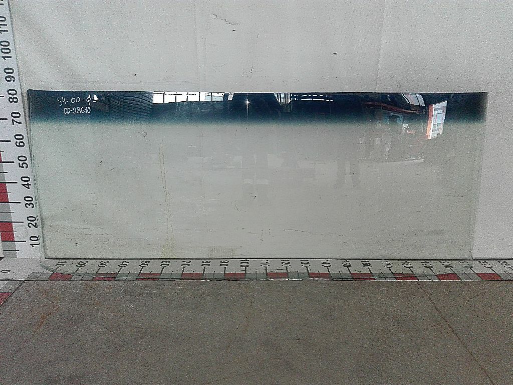 Стекло лобовое б/у