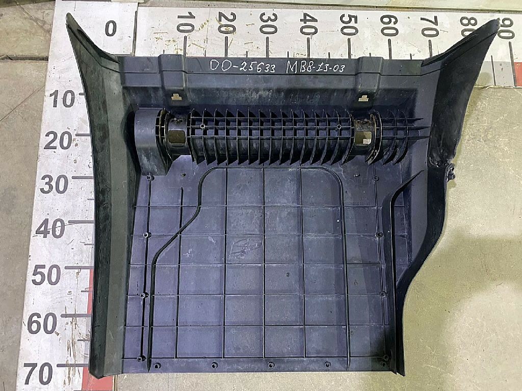 Крыло заднее передняя часть левое б/у