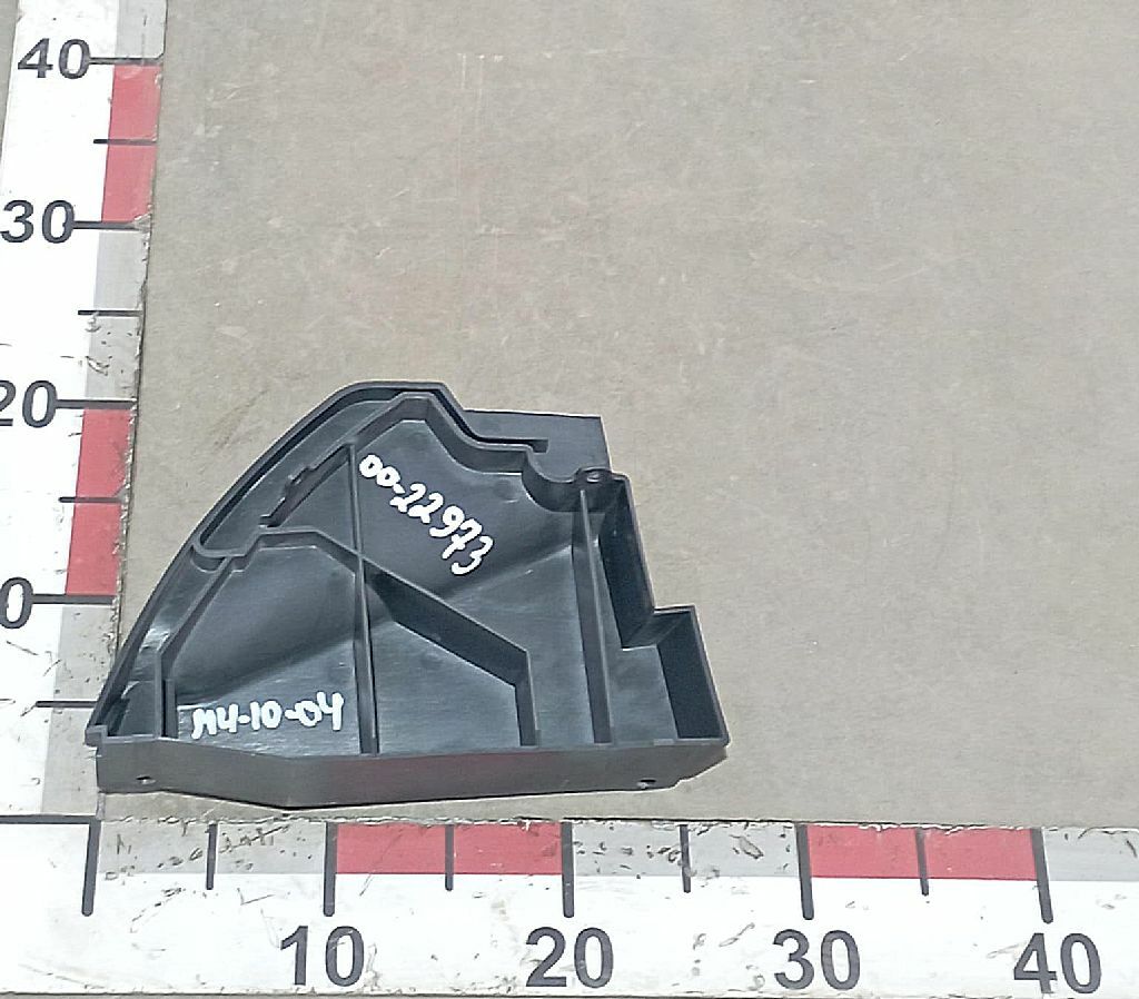 Накладка верхней консоли правая б/у