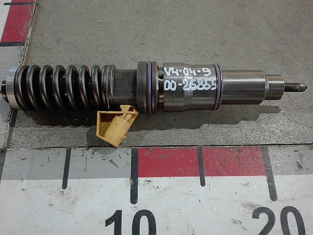 Форсунка топливная D12D б/у