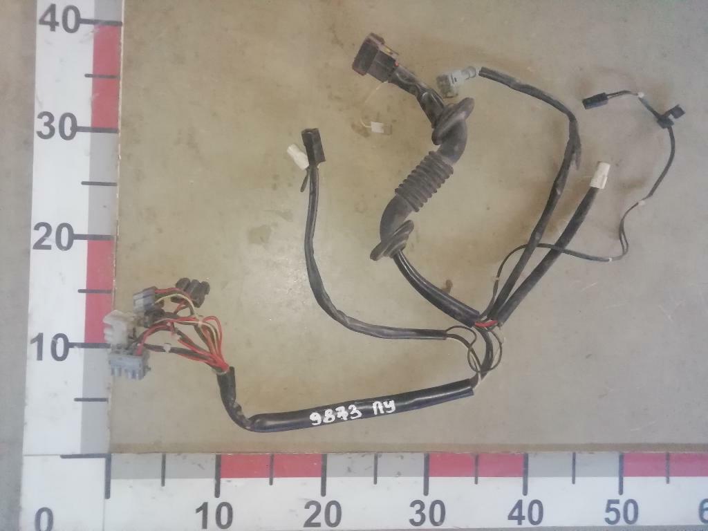 Проводка левой двери б/у