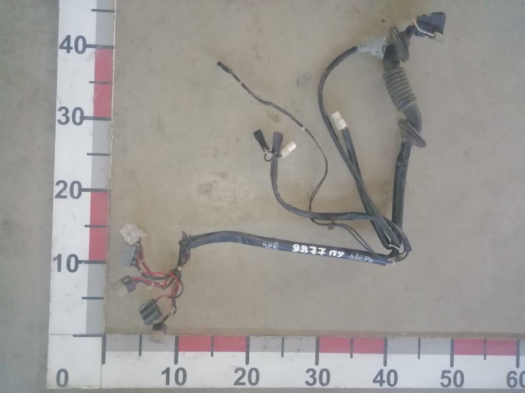 Проводка левой двери б/у