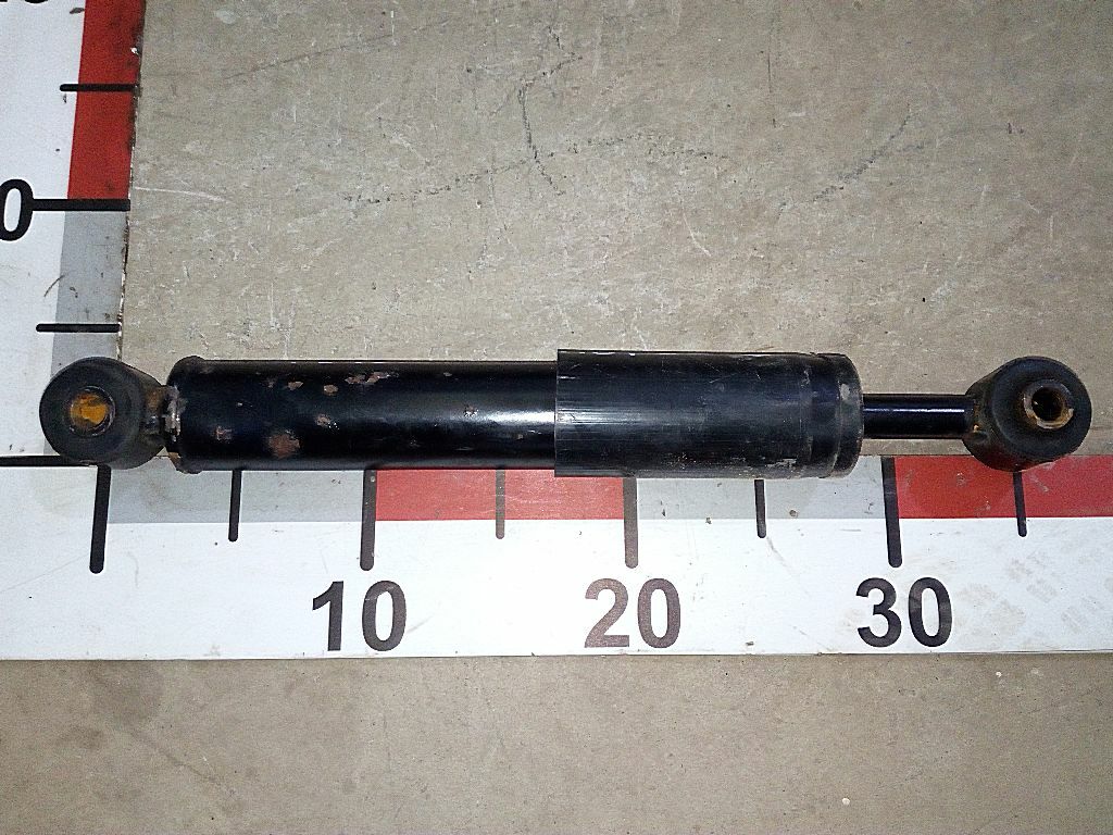 Амортизатор кабины задний б/у