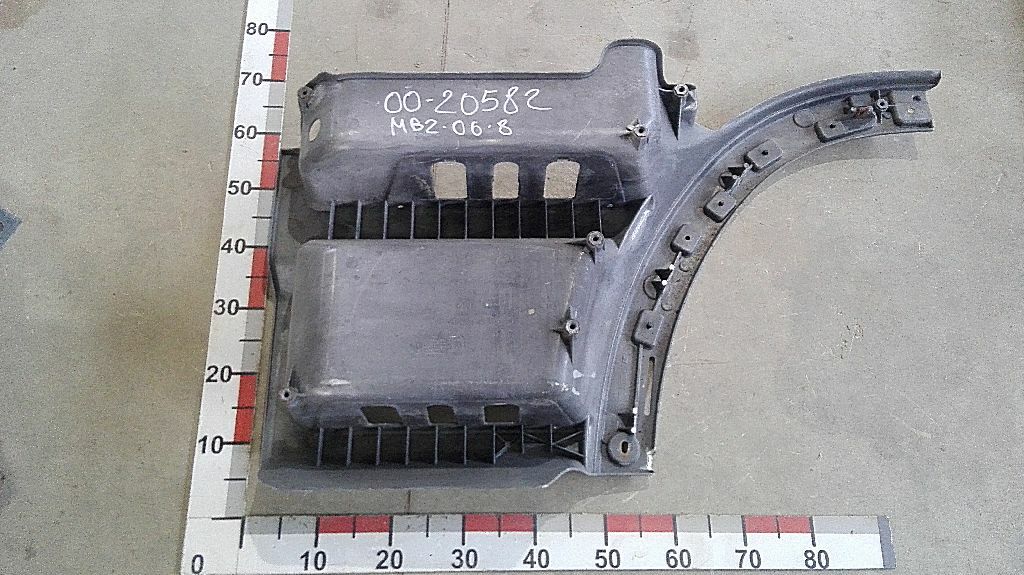 Корпус ступеней правый б/у