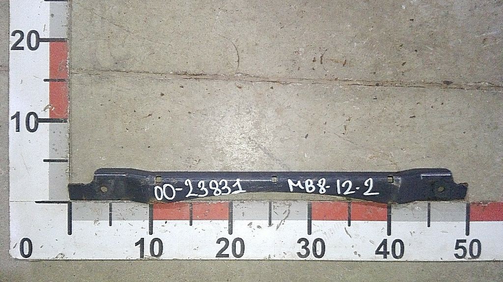 Крепление корпуса воздушного фильтра б/у