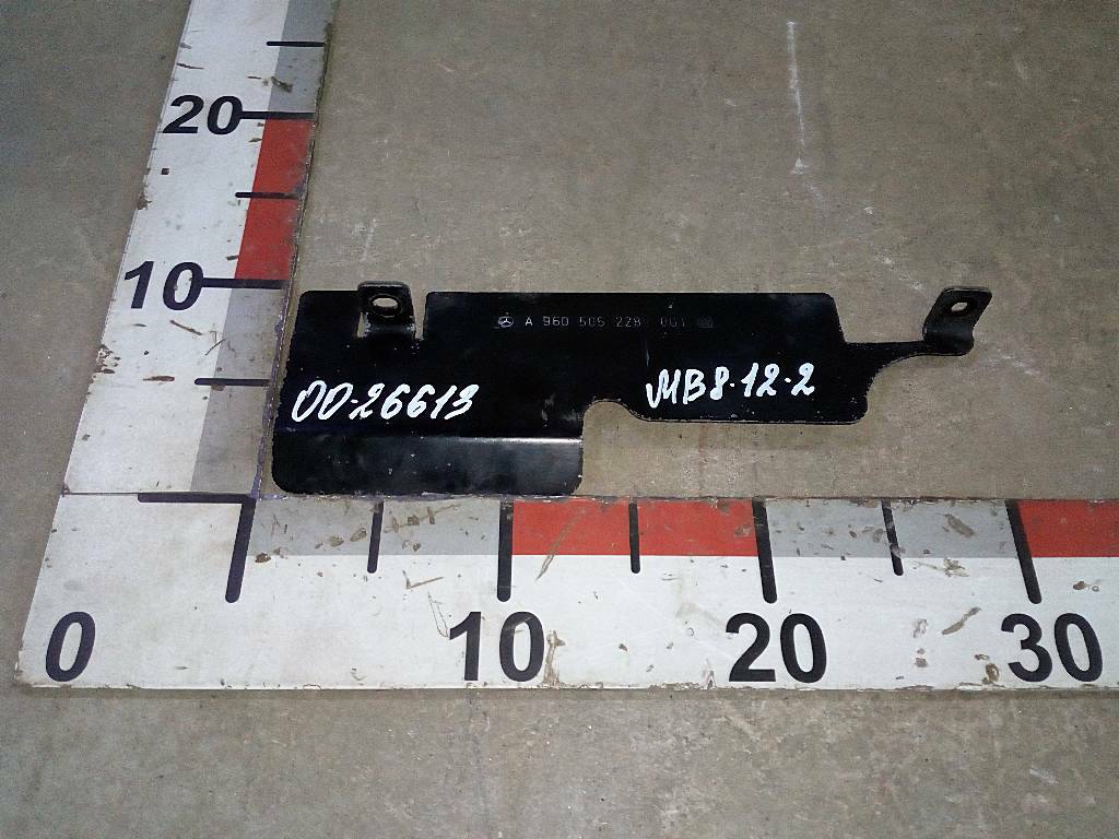 Пыльник интеркулера левый б/у