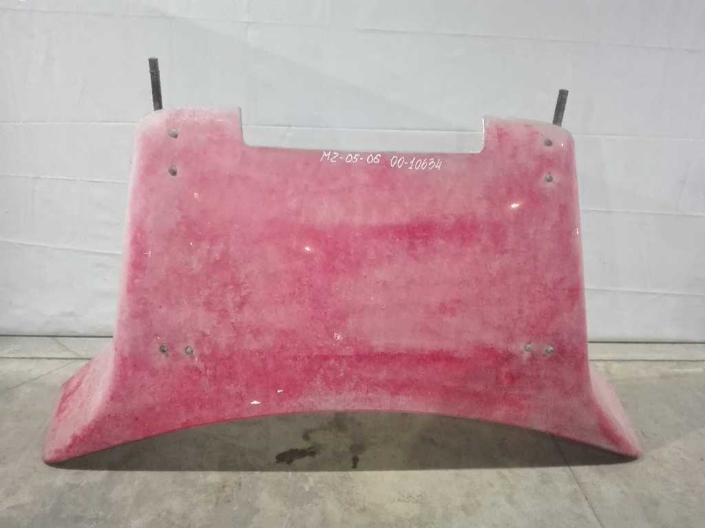 Спойлер кабины верхний б/у