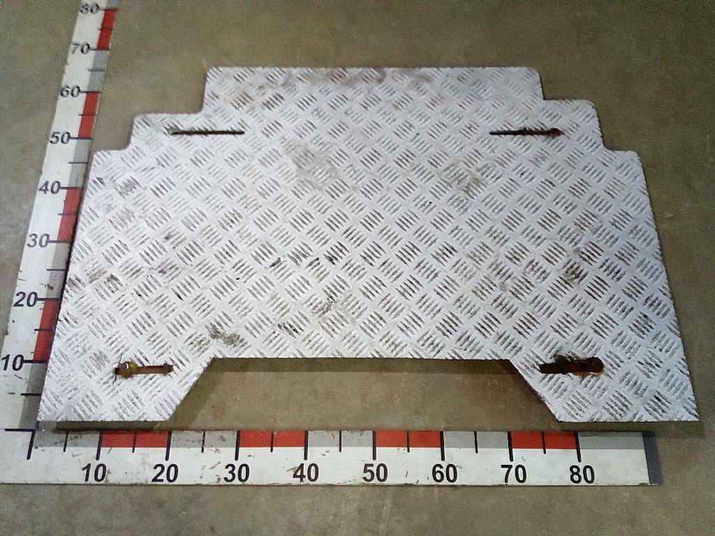 Площадка за кабиной б/у