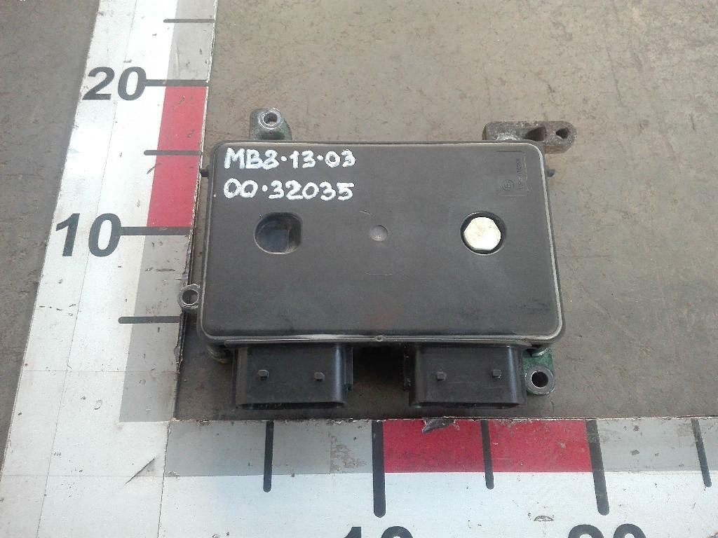 Блок управления коробкой передач б/у