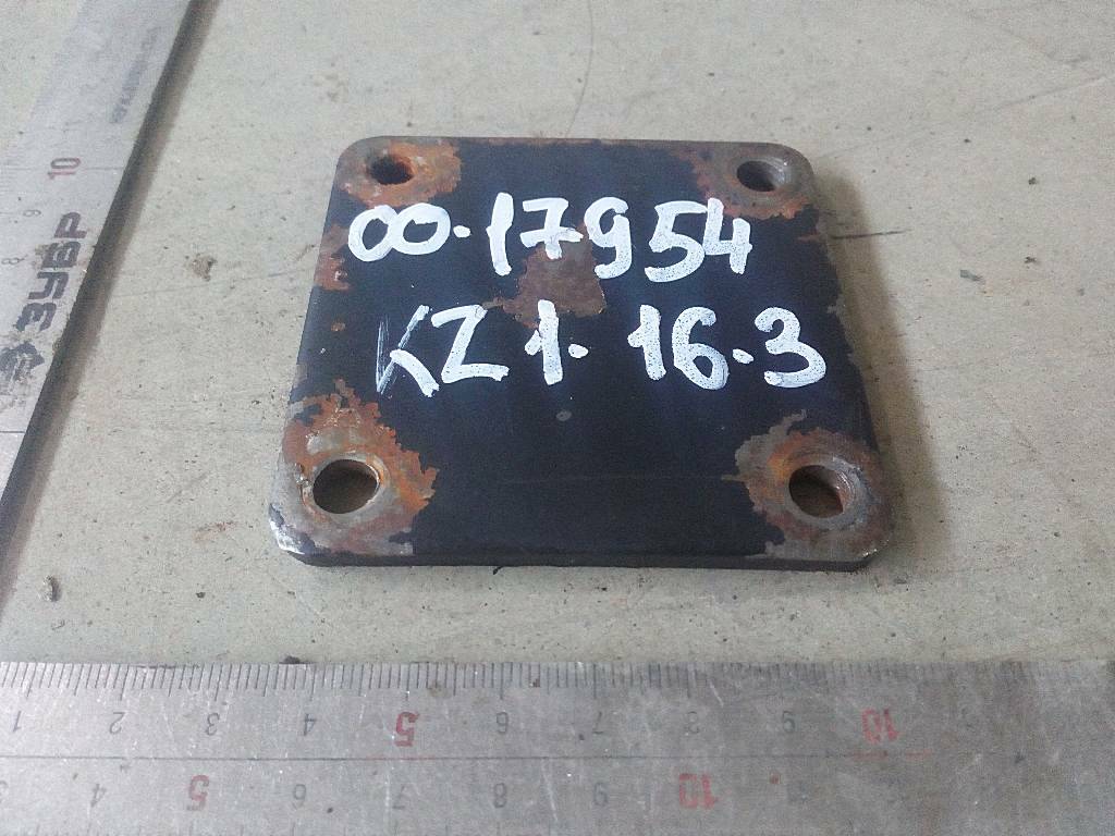 Крышка шкворня нижняя б/у