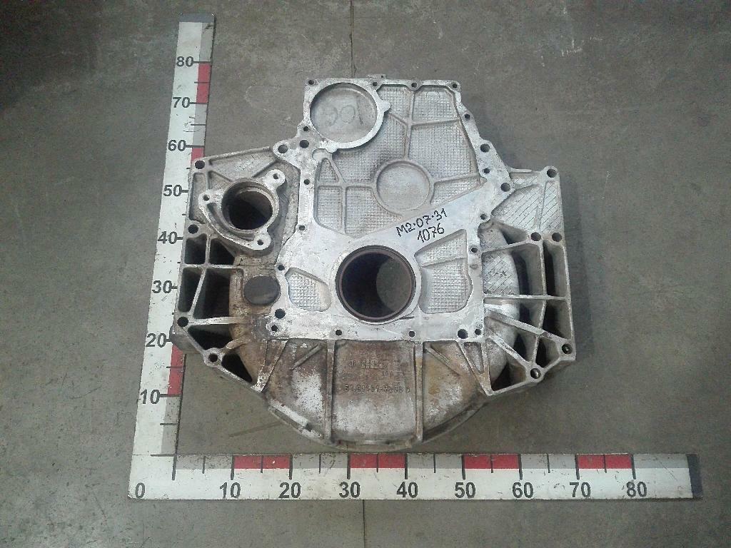 Кожух маховика D2066 б/у