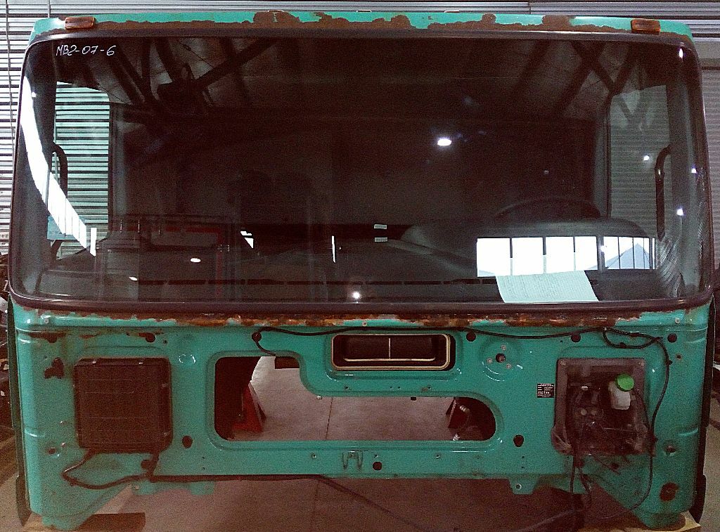 Кабина 2-й комплектности б/у