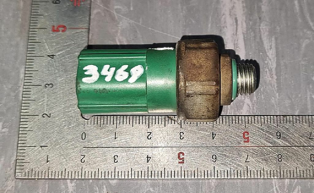 Датчик давления кондиционера б/у