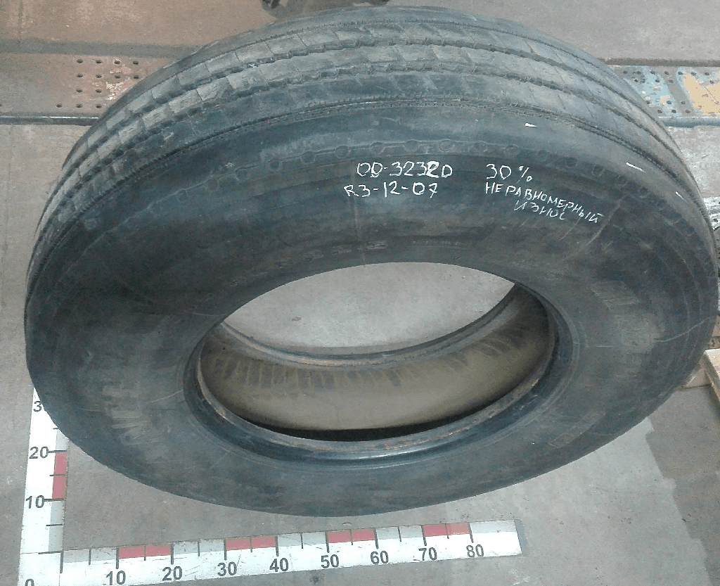 Шина передняя 315/80 б/у