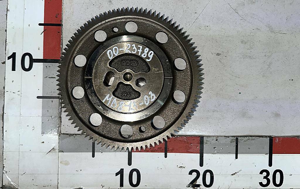 Шестерня ГРМ промежуточная OM471 б/у