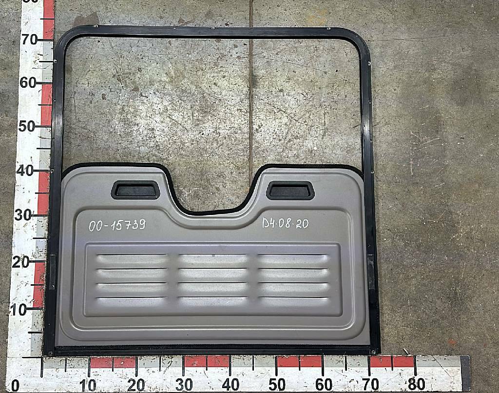 Шторка люка б/у