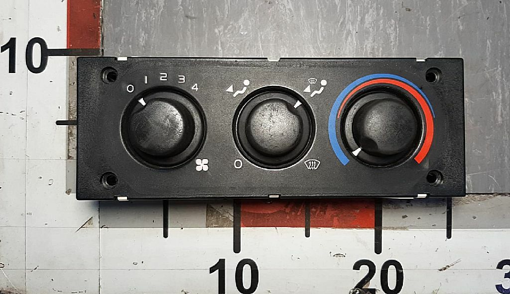 Блок управления климатом б/у