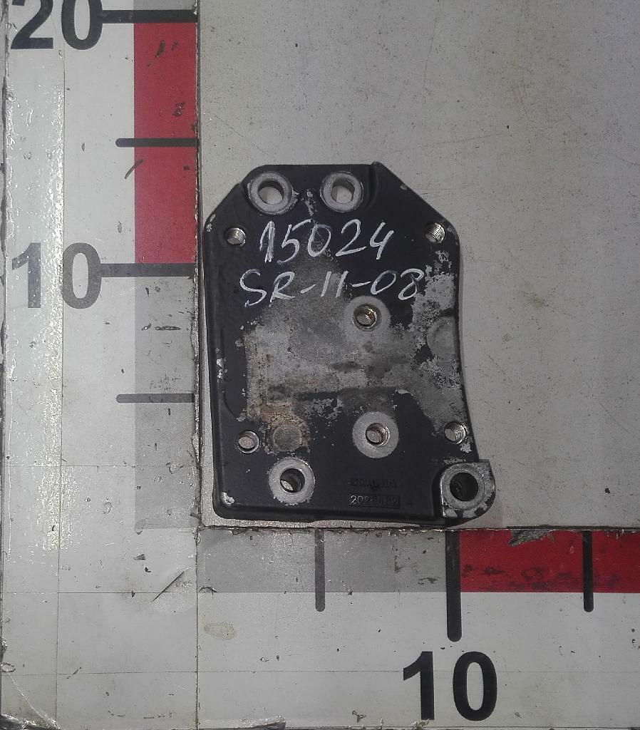 Кронштейн клапана моторного тормоза DC1215 б/у