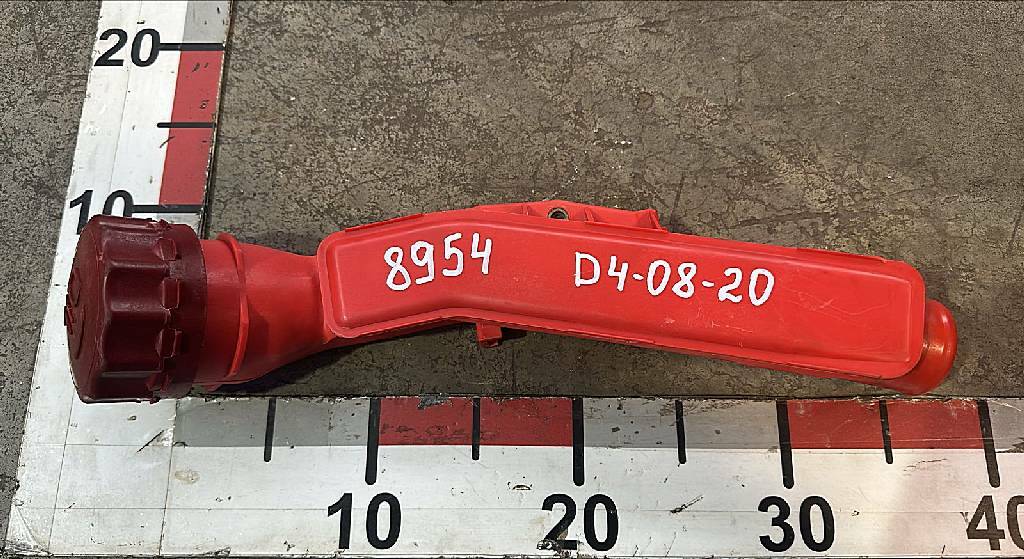 Горловина маслозаливная MX375 б/у