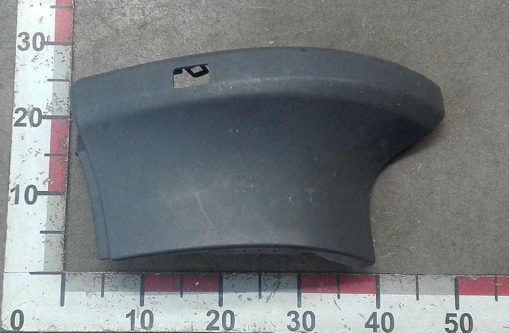 Накладка корпуса правой фары б/у