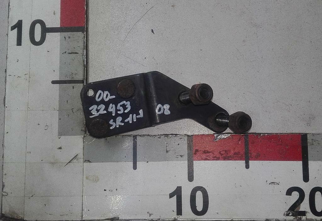 Кронштейн датчика уровня б/у