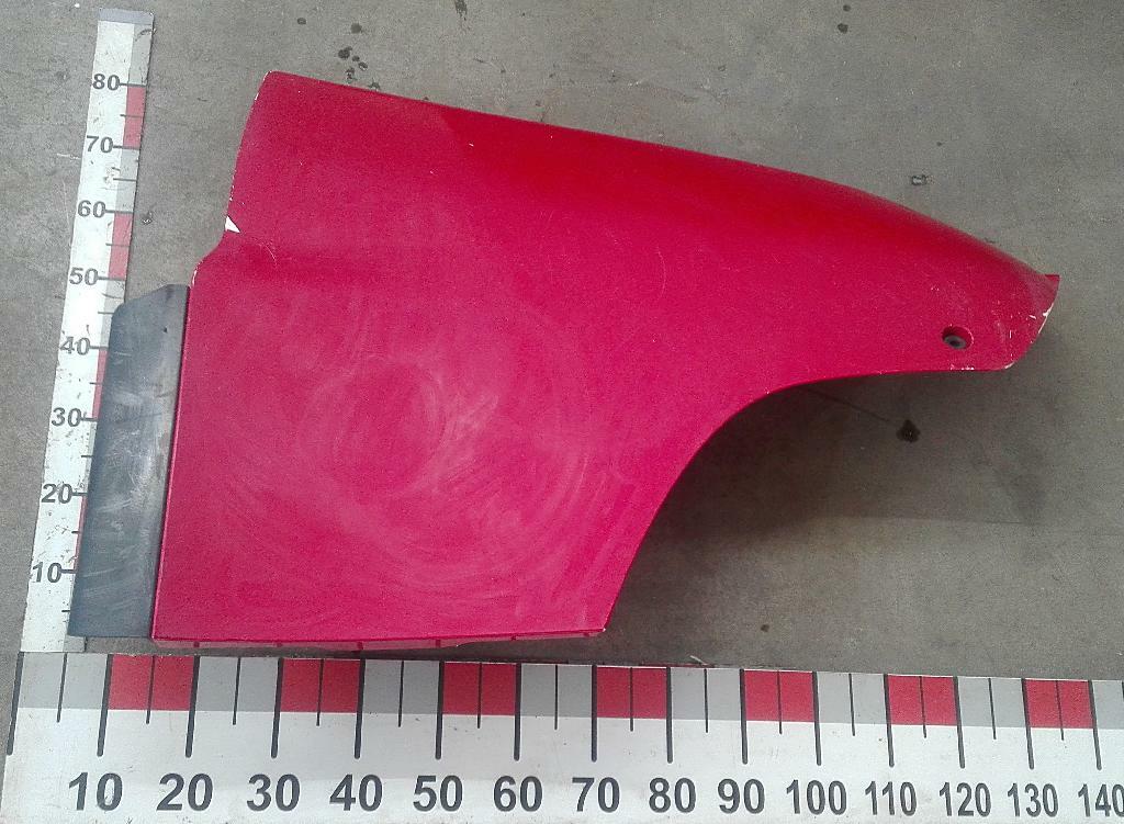 Спойлер кабины задний верхний правый б/у