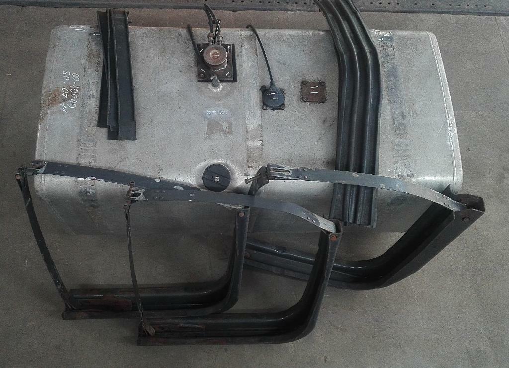 Бак топливный 600 л. б/у