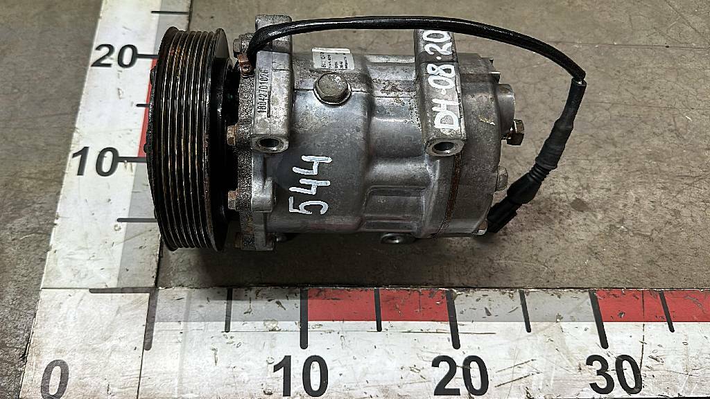 Компрессор кондиционера MX300 б/у