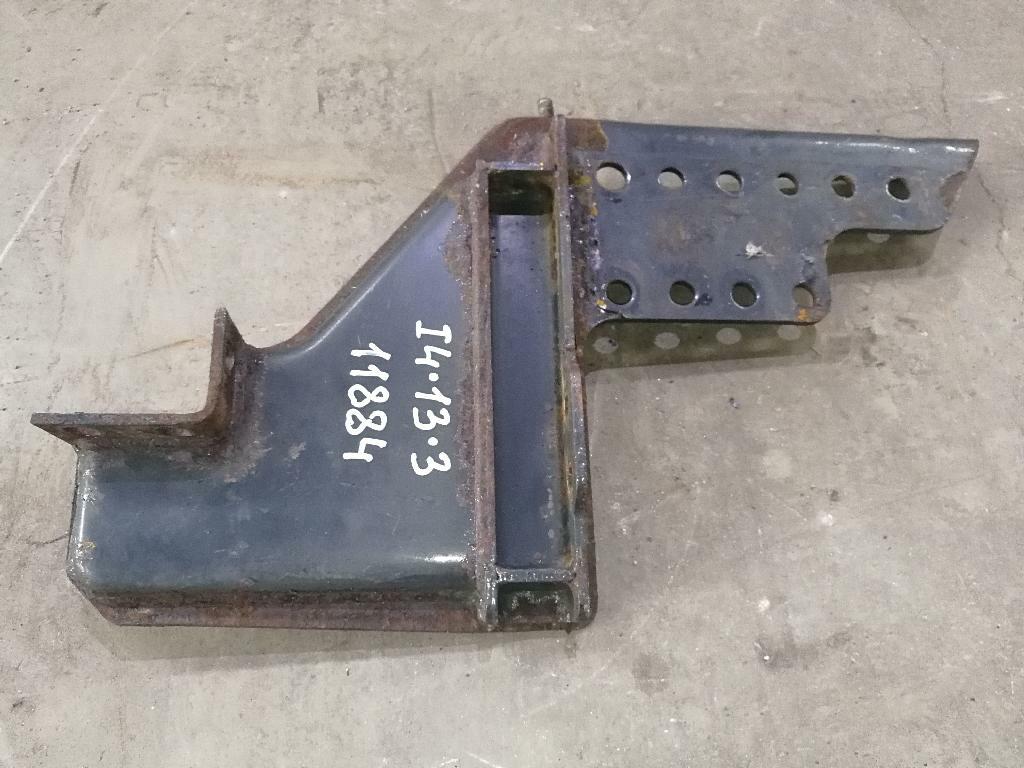 Кронштейн усилителя бампера правый б/у