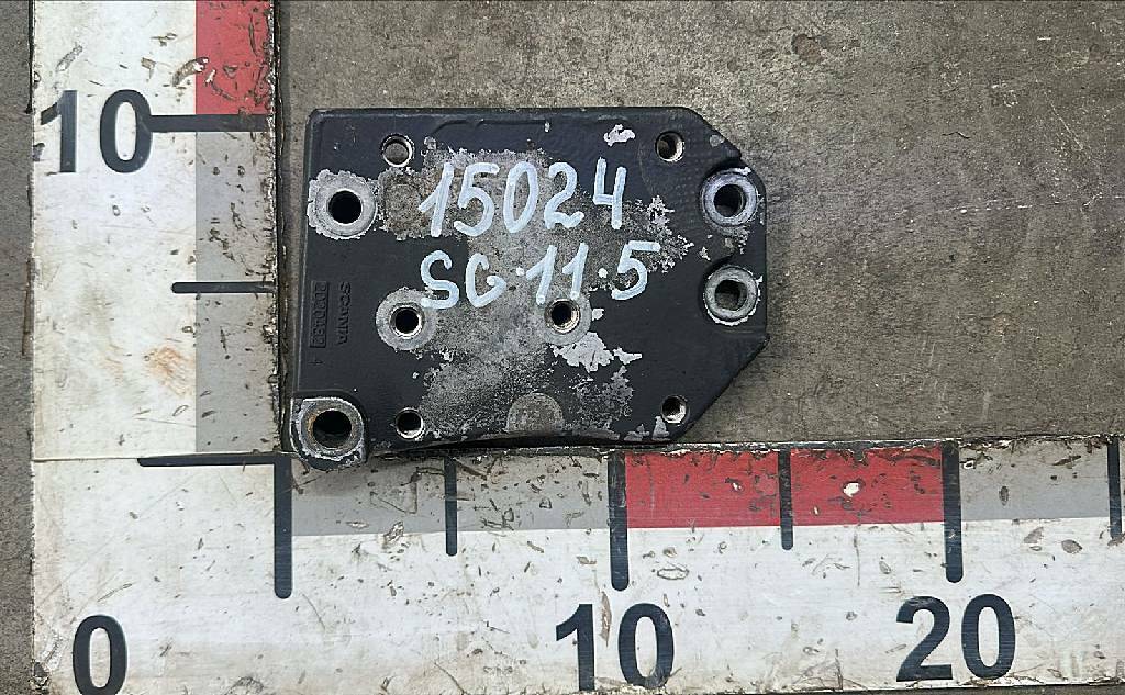 Кронштейн клапана моторного тормоза DC1215 б/у