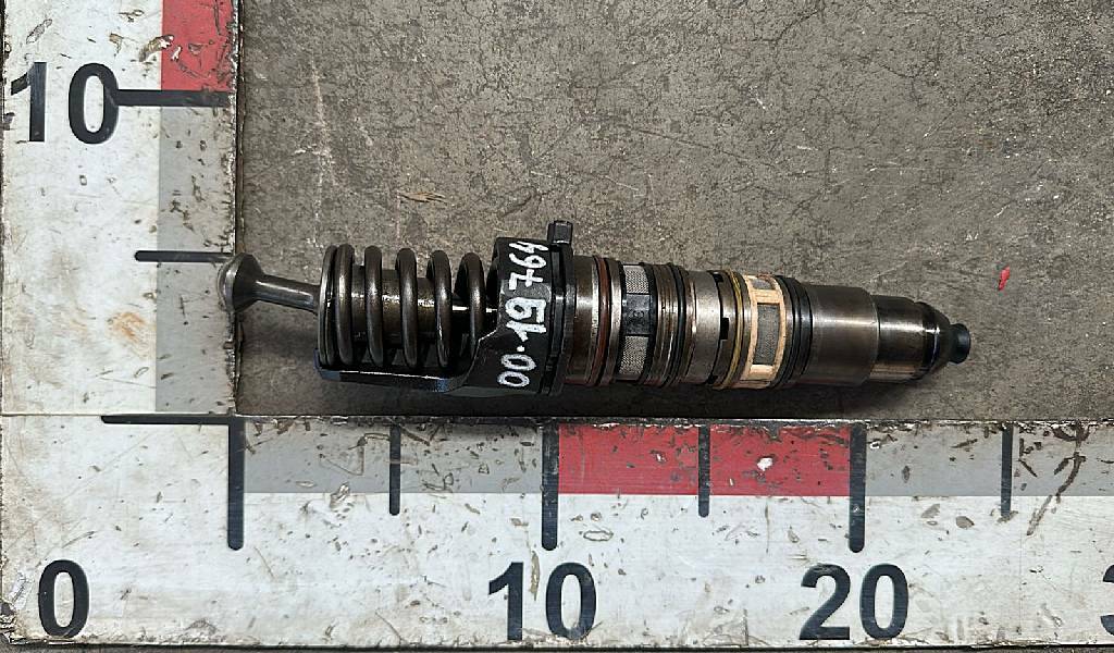 Форсунка топливная DC1215 б/у