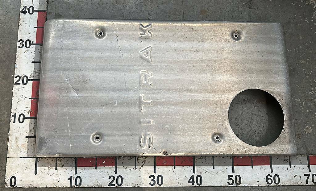 Накладка глушителя б/у