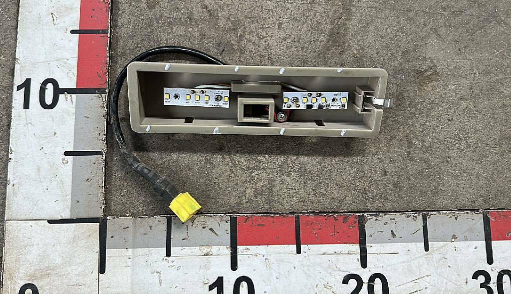 Плафон салона б/у