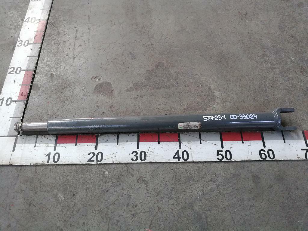 Вал рулевой б/у