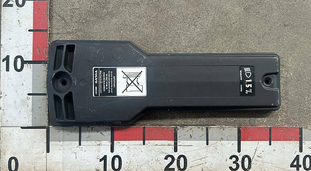 Крышка корпуса электрических контактов б/у