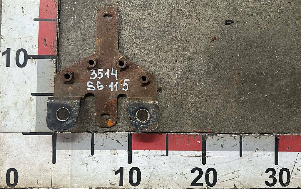 Кронштейн клапана системы abs б/у