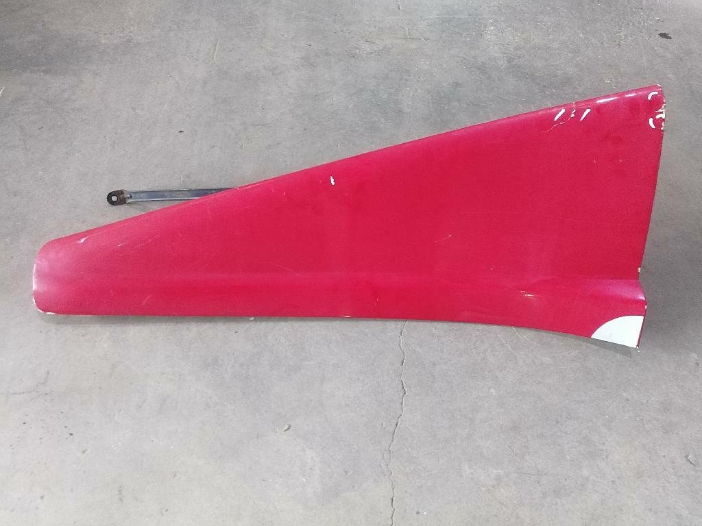 Спойлер кабины задний верхний левый б/у