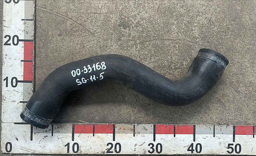 Патрубок радиатора б/у