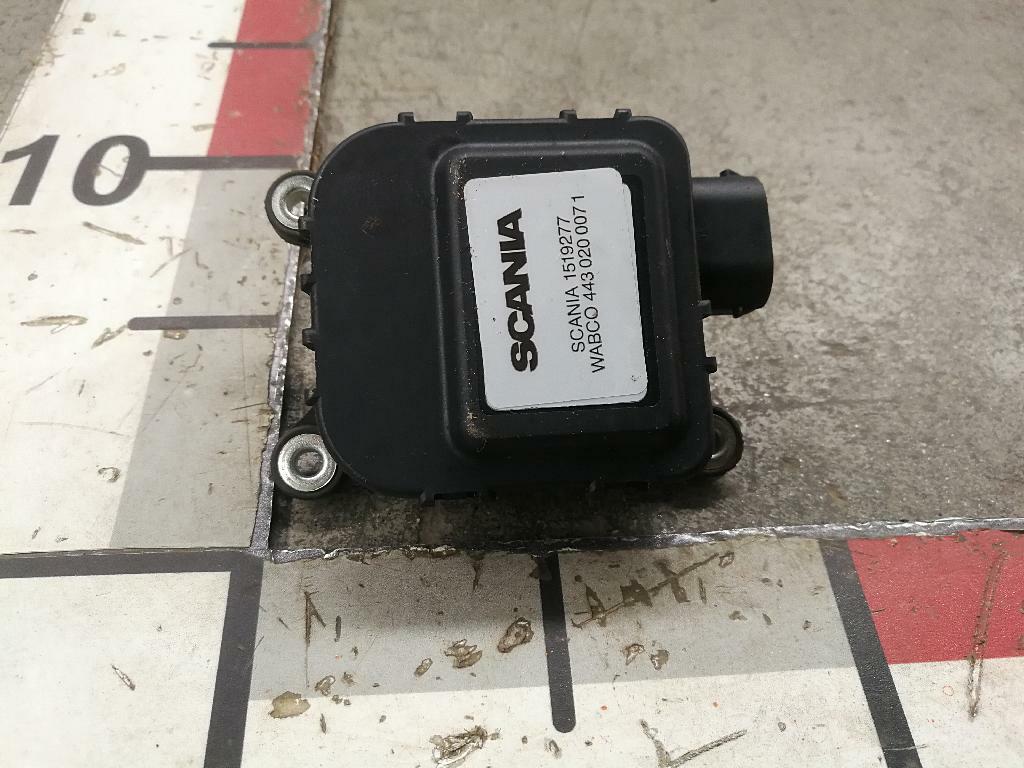 Моторчик заслонки печки б/у