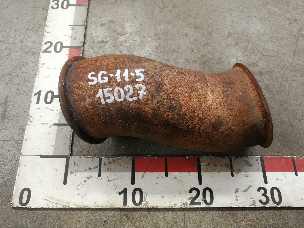 Патрубок выпускной системы б/у