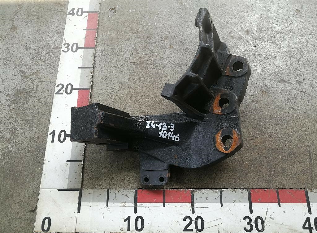 Кронштейн двигателя передний правый Cursor 10 б/у