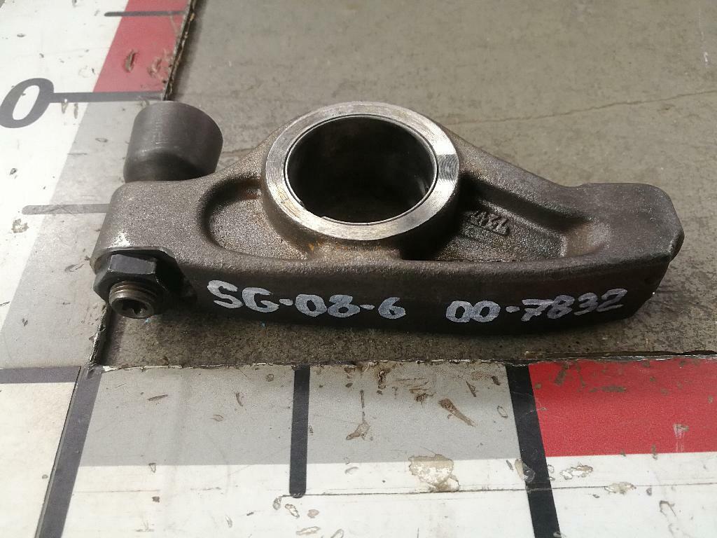 Коромысло форсунки DC1103 б/у