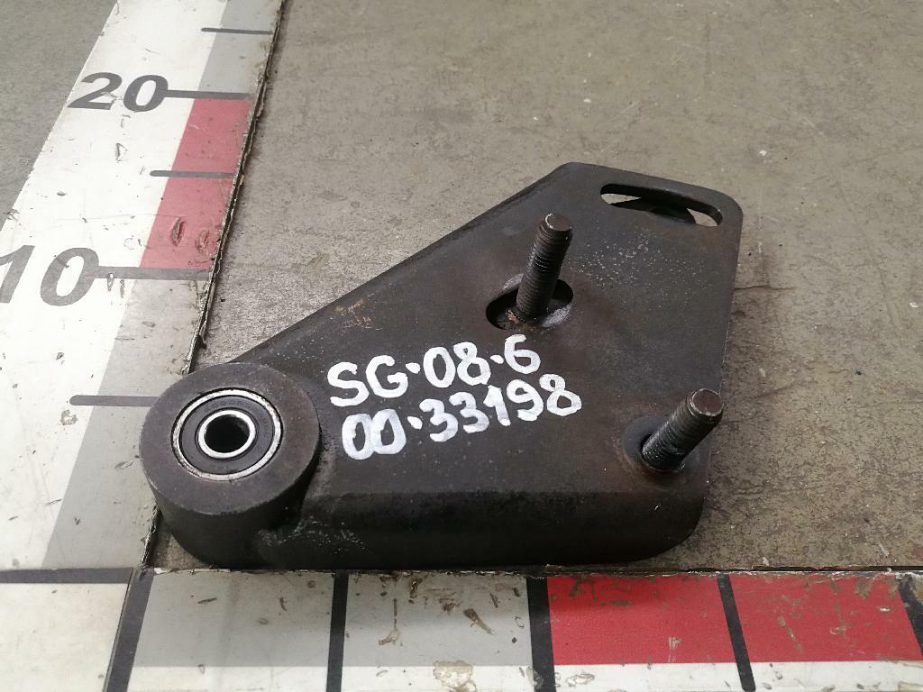 Кронштейн кулисы б/у